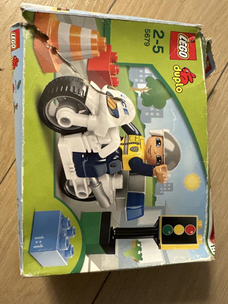 LEGO Duplo politi