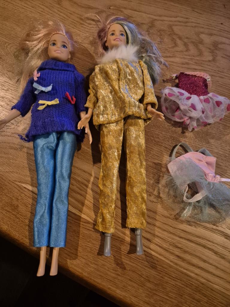 Barbie dukker med tøj