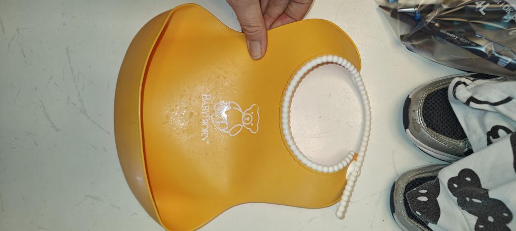 Plastik hagesmæk gul