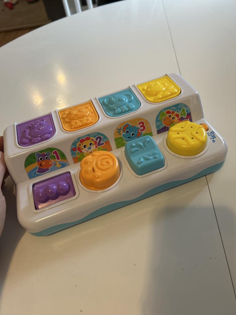 Aktivitetslegetøj m dyr