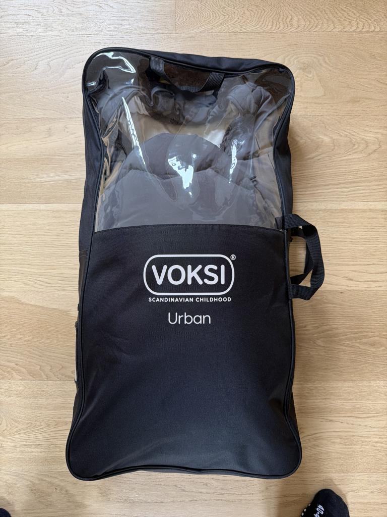 Voksi Urban voksipose