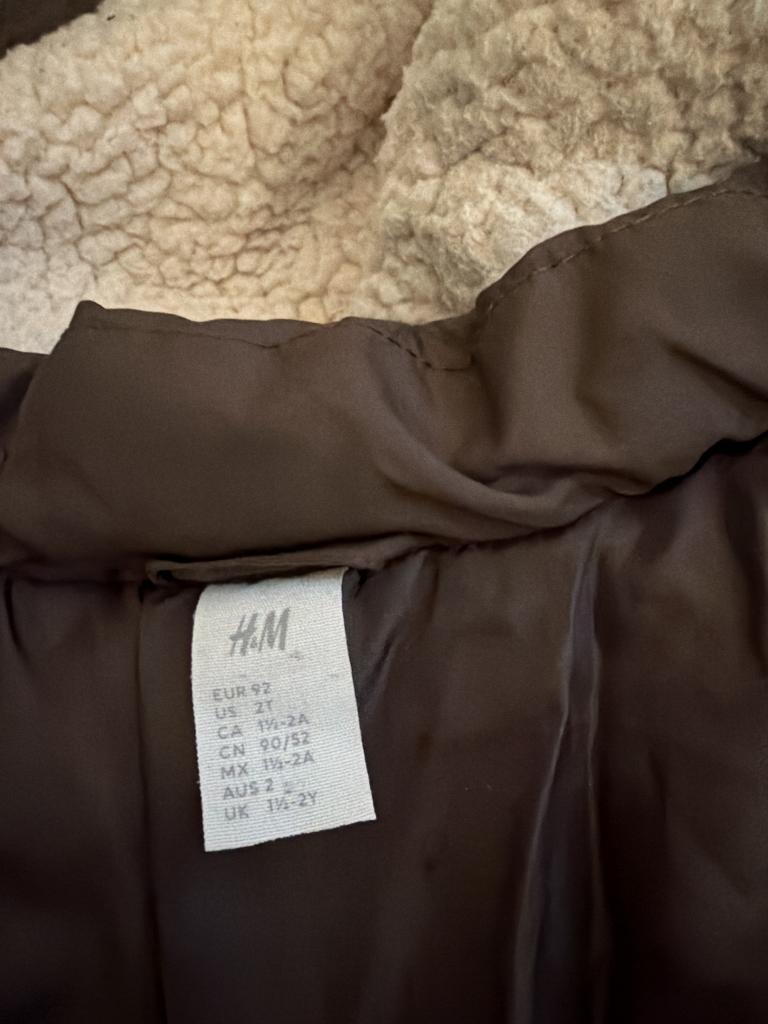 H&M brun jakke str. 92