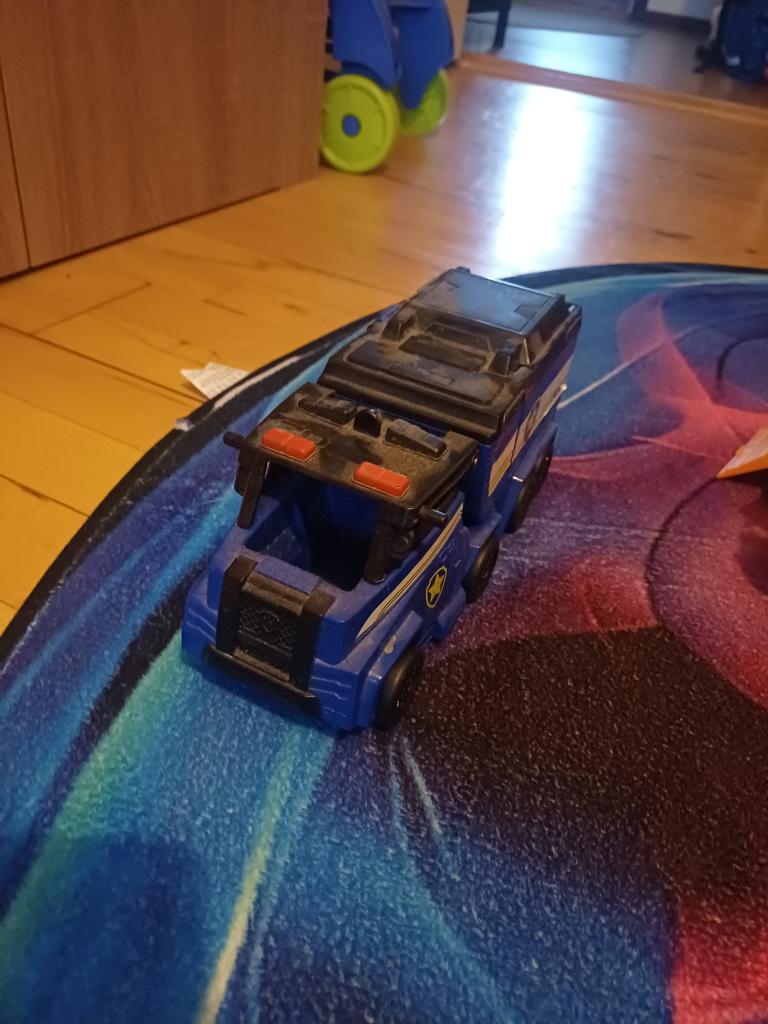 Blå Paw Patrol lastbil