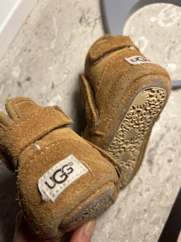 Ugg babysko str 20,5