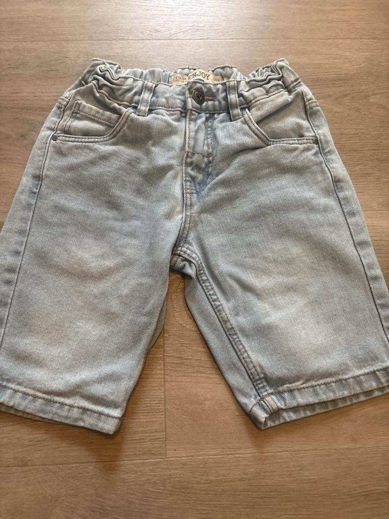 Enjoy denim shorts