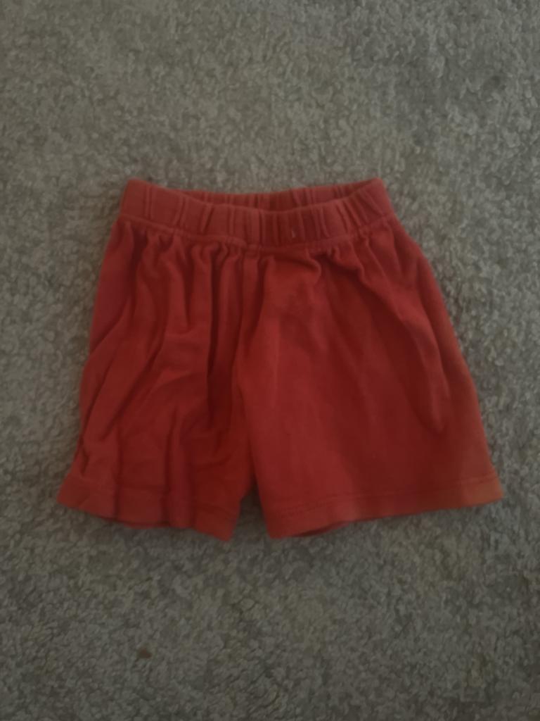 Røde shorts