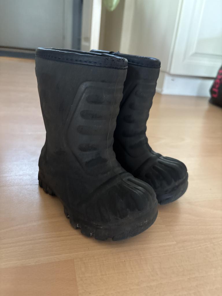 Skofus gummistøvle 25