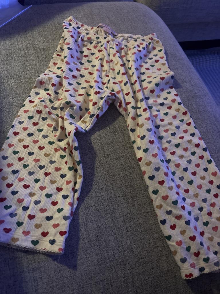 Bukser hjerter os