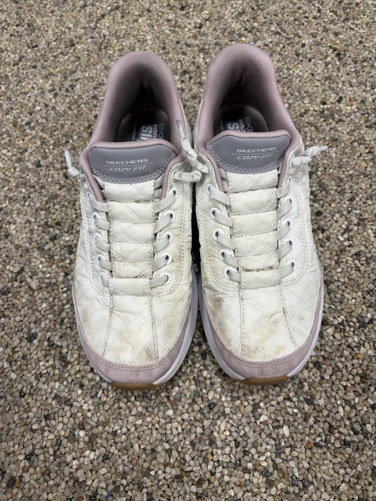 Skechers sneakers