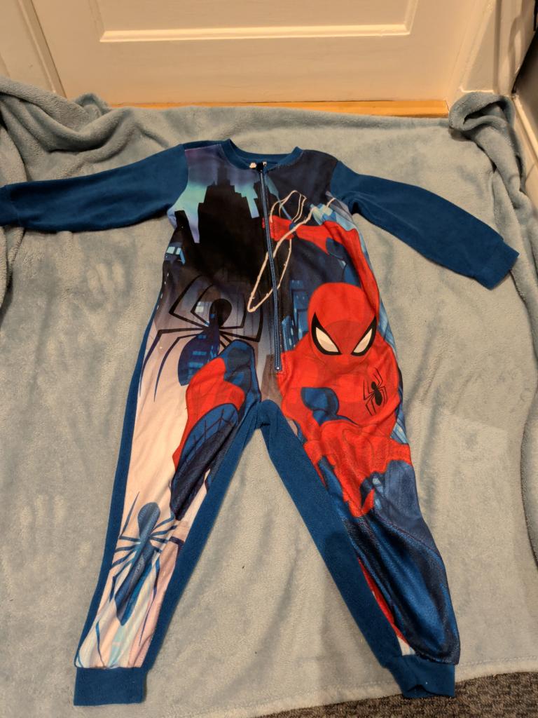Dragt m spiderman