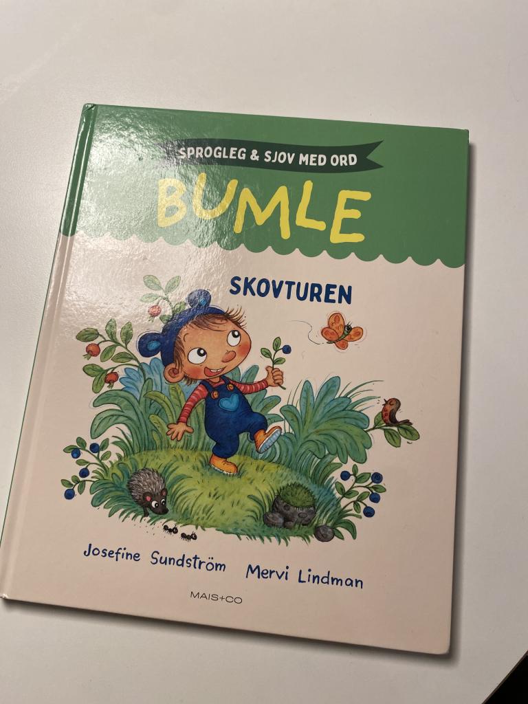 Bumle Skovturen bog