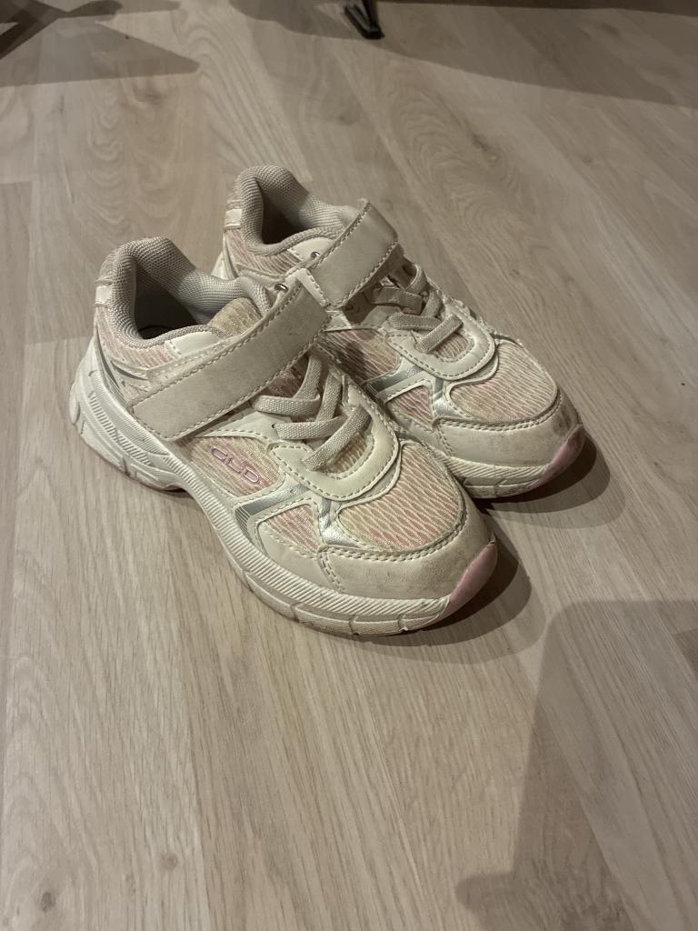 Graceland sneakers