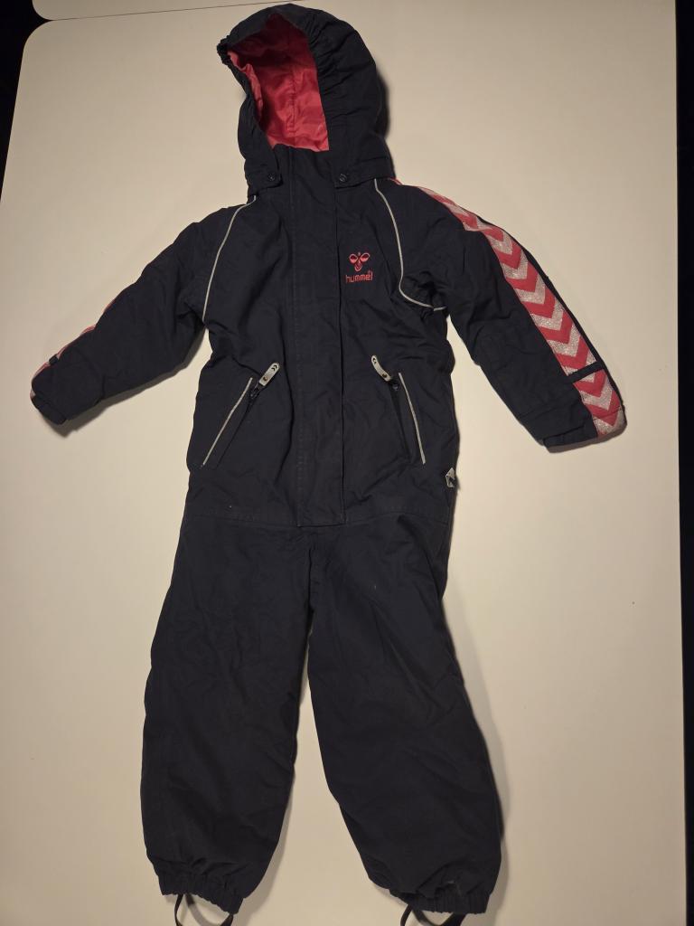Hummel flyverdragt str 104