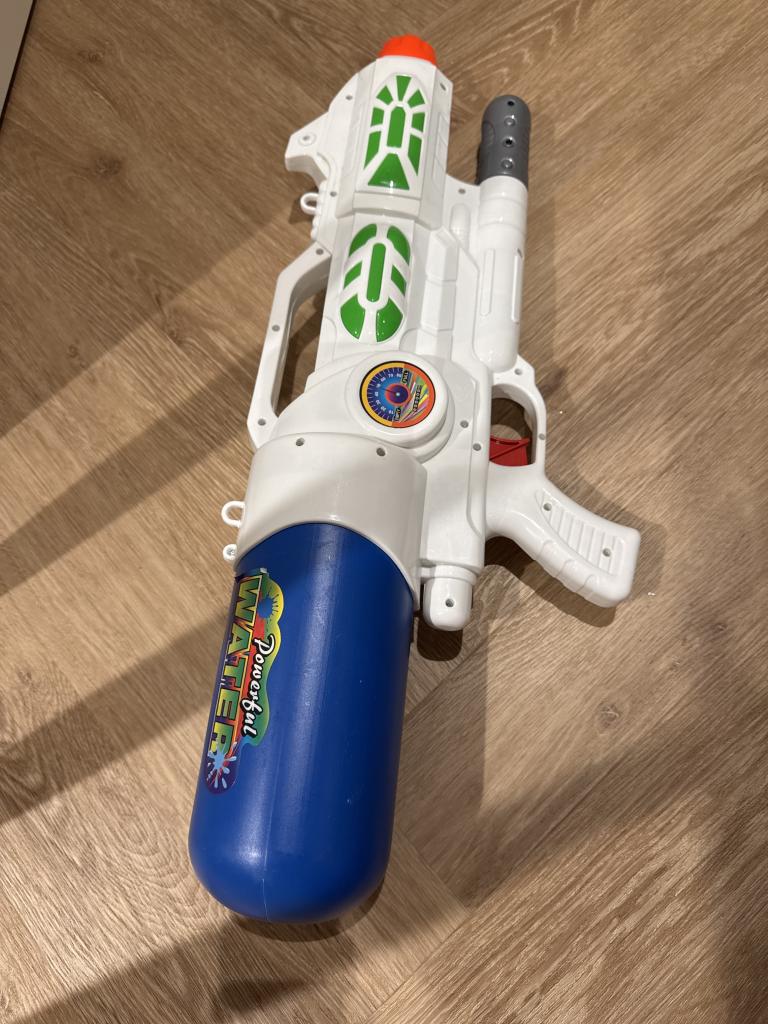Stor vandpistol