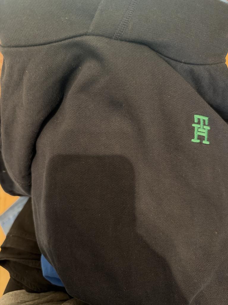Tommy Hilfiger hood140