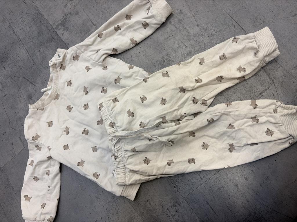H&M sæt med hunde 86