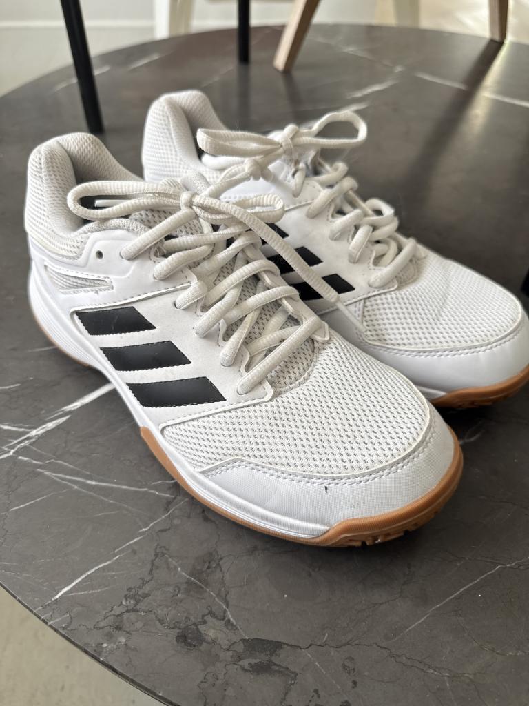 Adidas indendørs 38 2/3