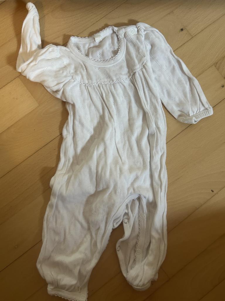 Hvid heldragt