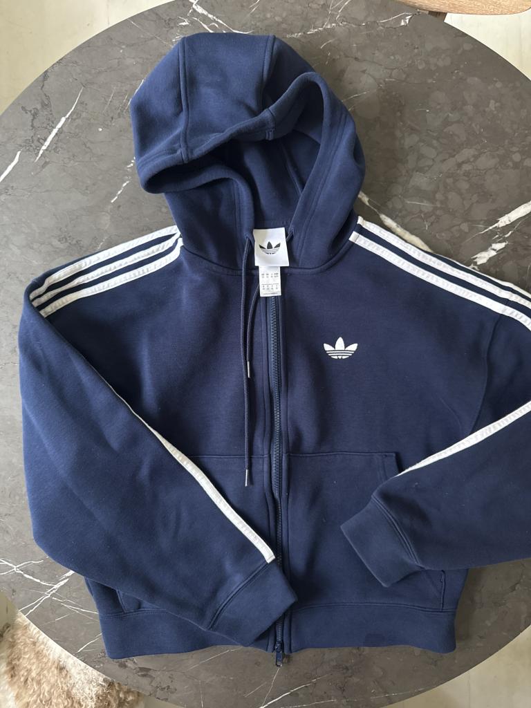 Adidas sweatshirt xs