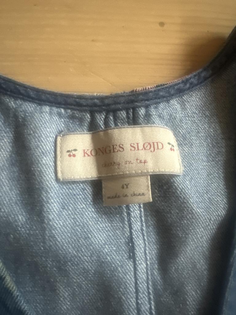 Konge Sløjd kjole