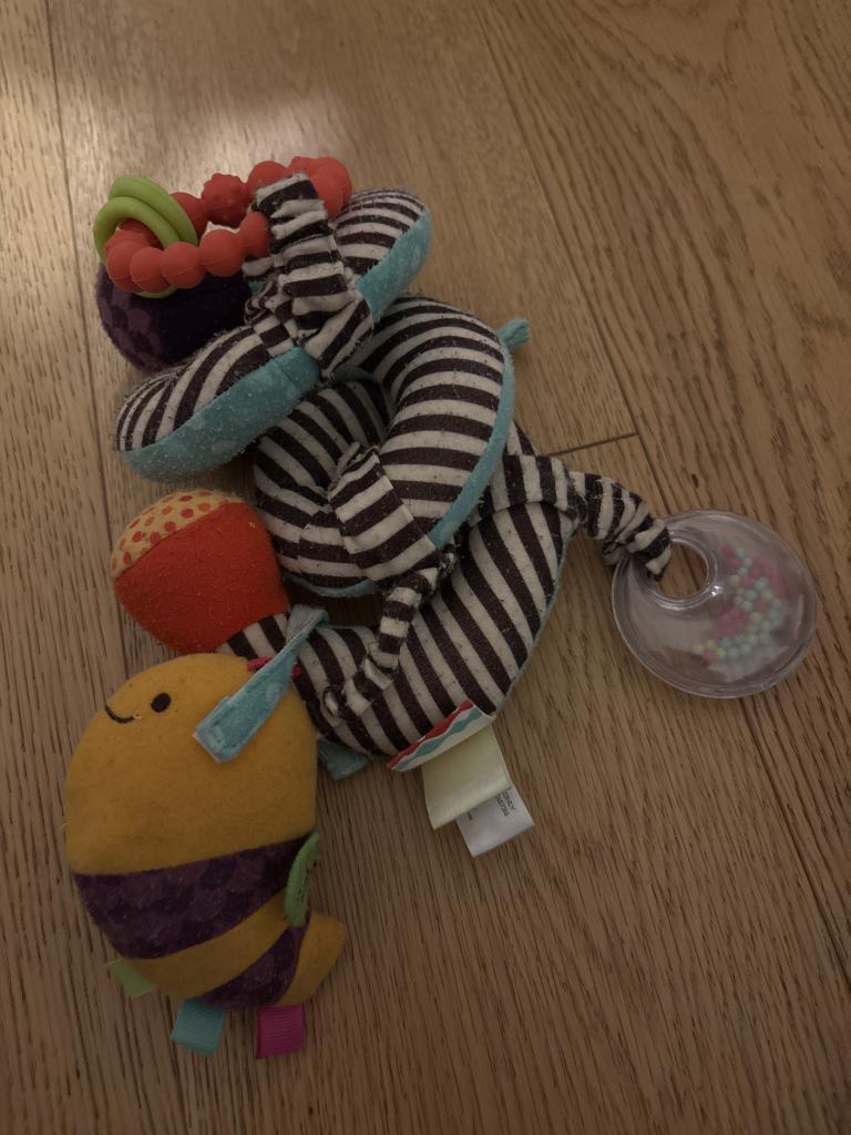 Aktivitetslegetøj til baby