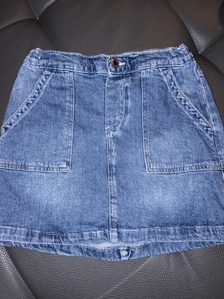 Blå denimnederdel 140
