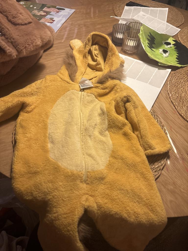 H&M løve heldragt