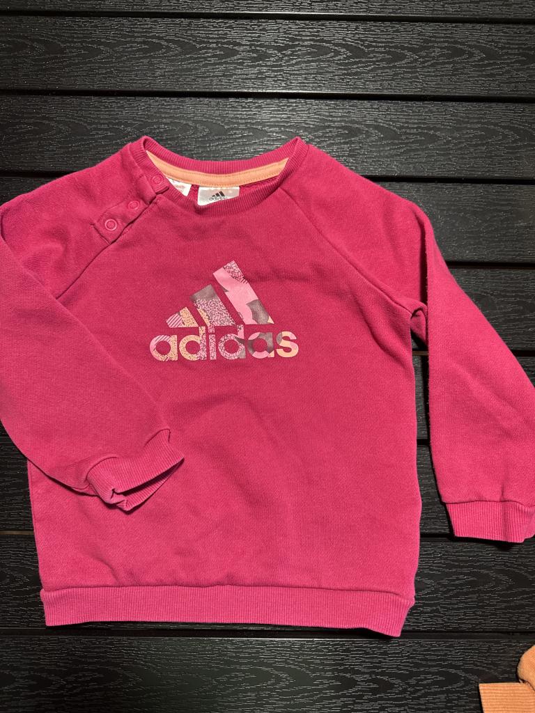Adidas sweatshirt str.86