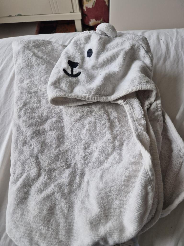 Hvid baby håndklæde