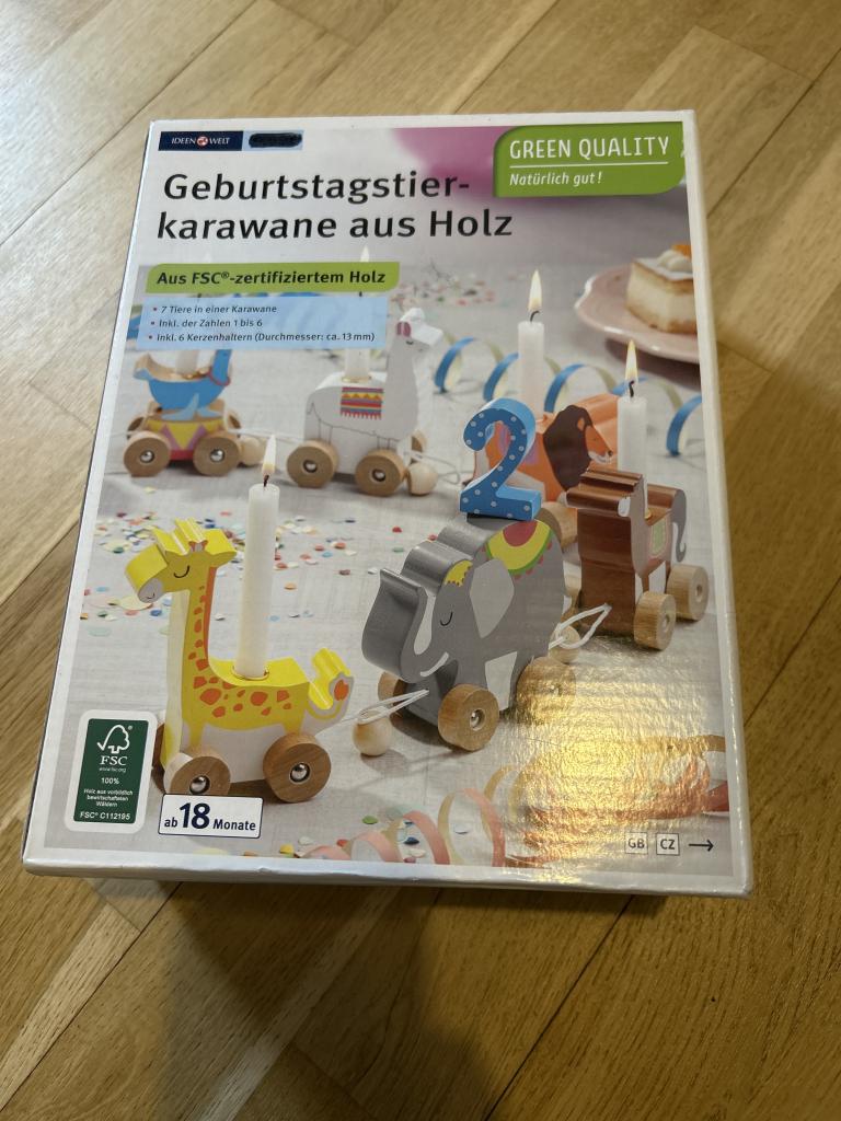 Fødselsdagstog i træ