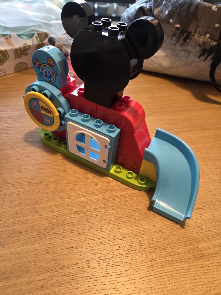 DUPLO Mickey klubhus