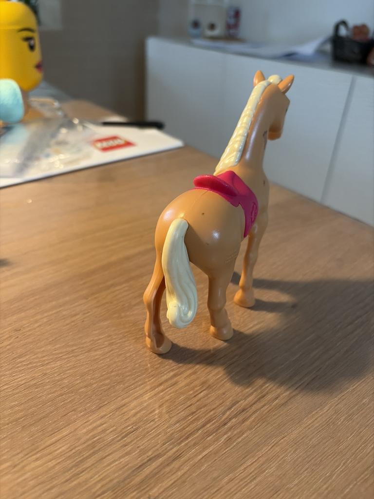 Barbie hest