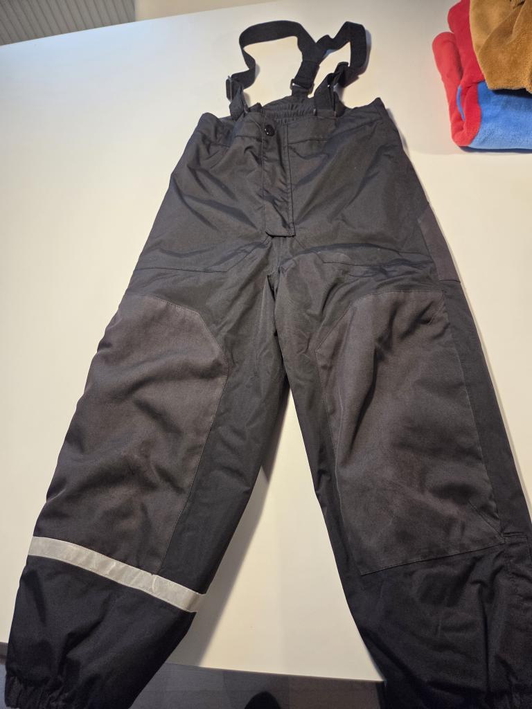 Sort H&M skibukser