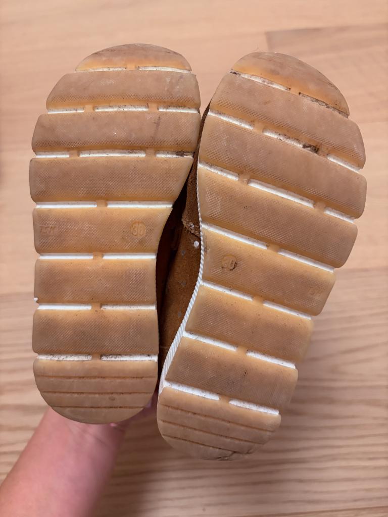 Brune sneakers med pri