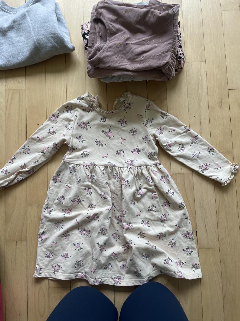 H&M blomstret kjole 110