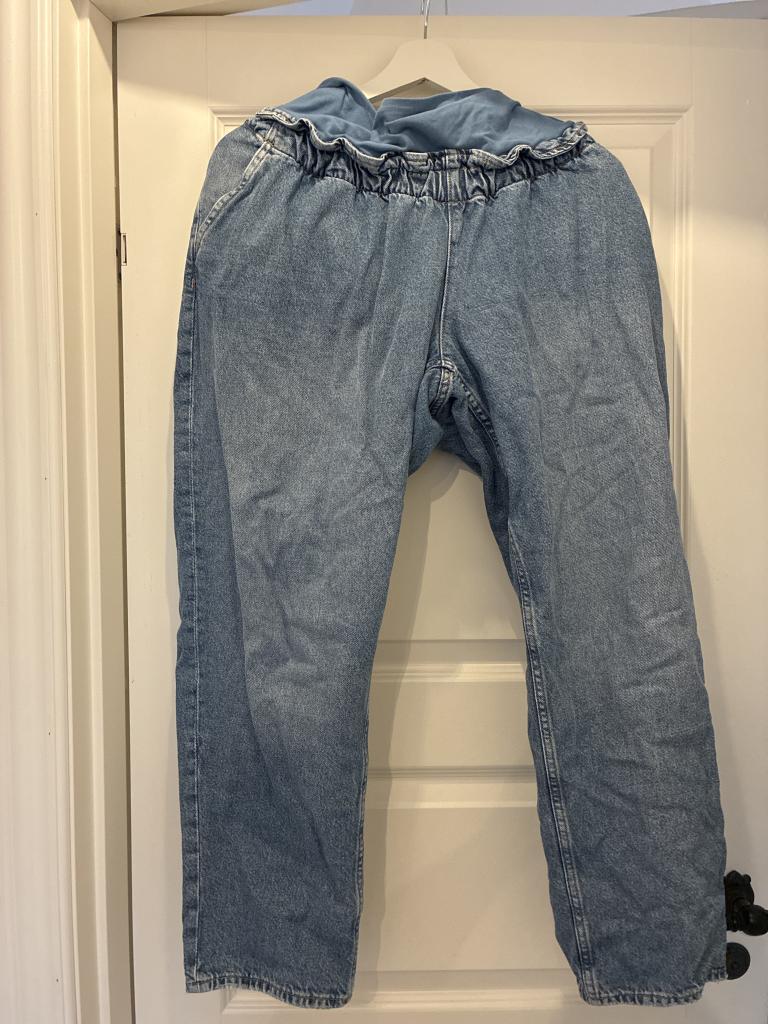 H&M graviditetsjeans