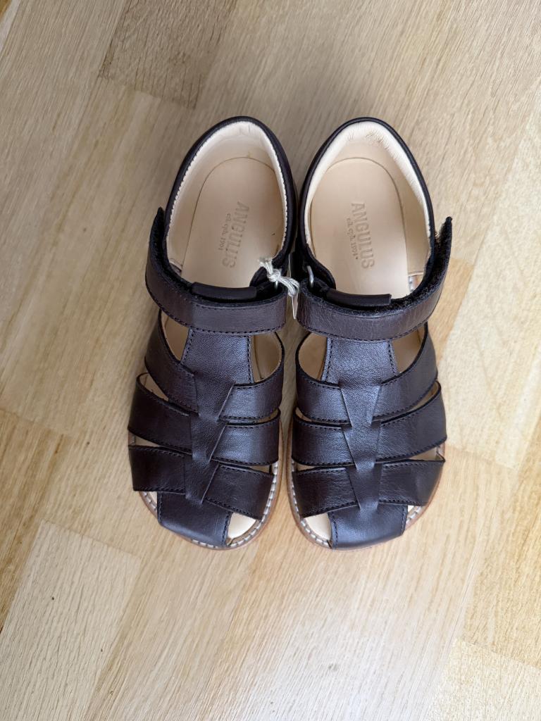 Angulus sandaler 30