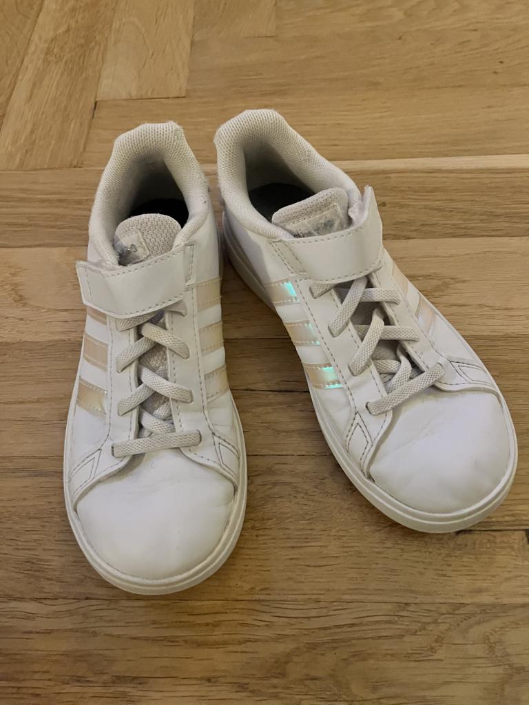 Adidas sneakers 31,5