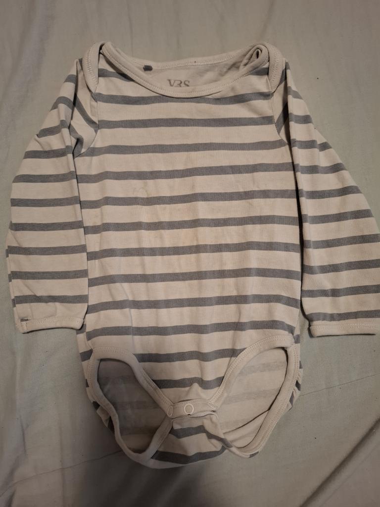 Gråstribet body, 86