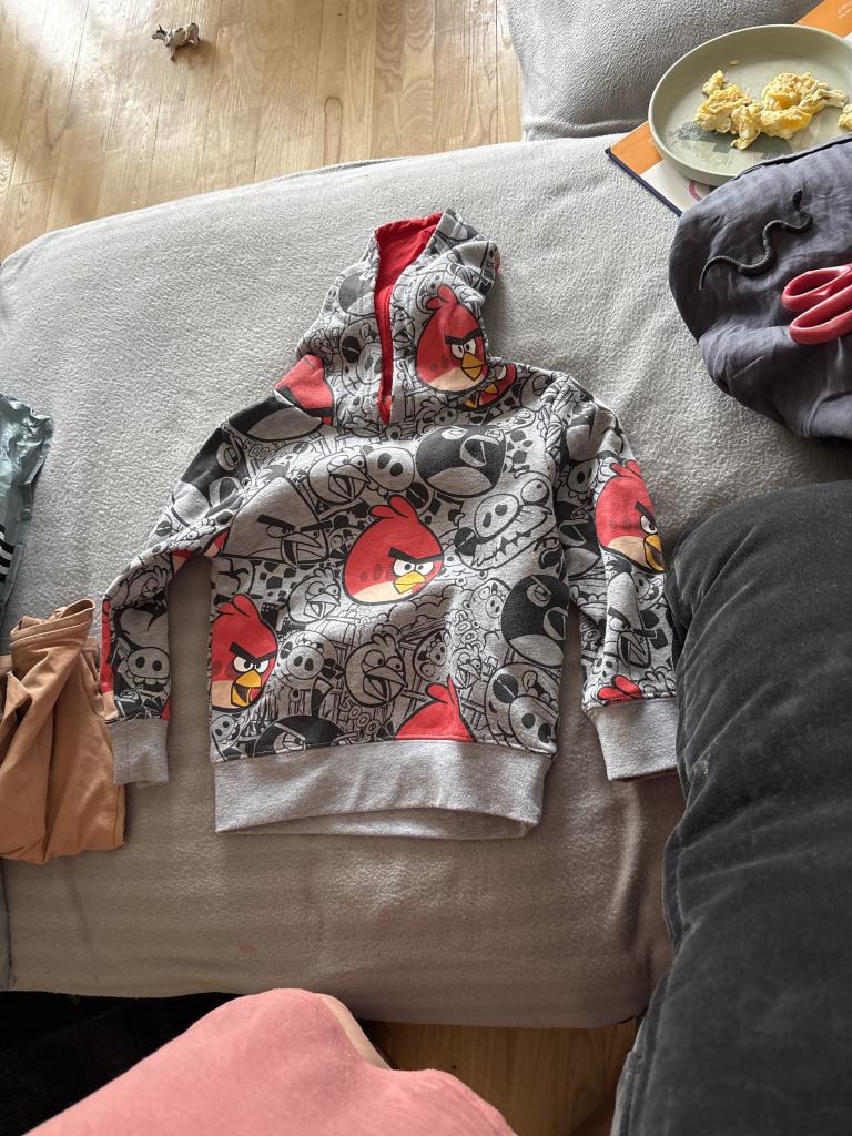 Angry Birds hoodie 4 år