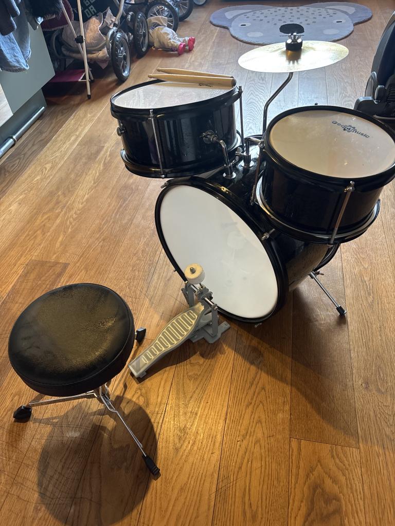 Gear4music trommesæt