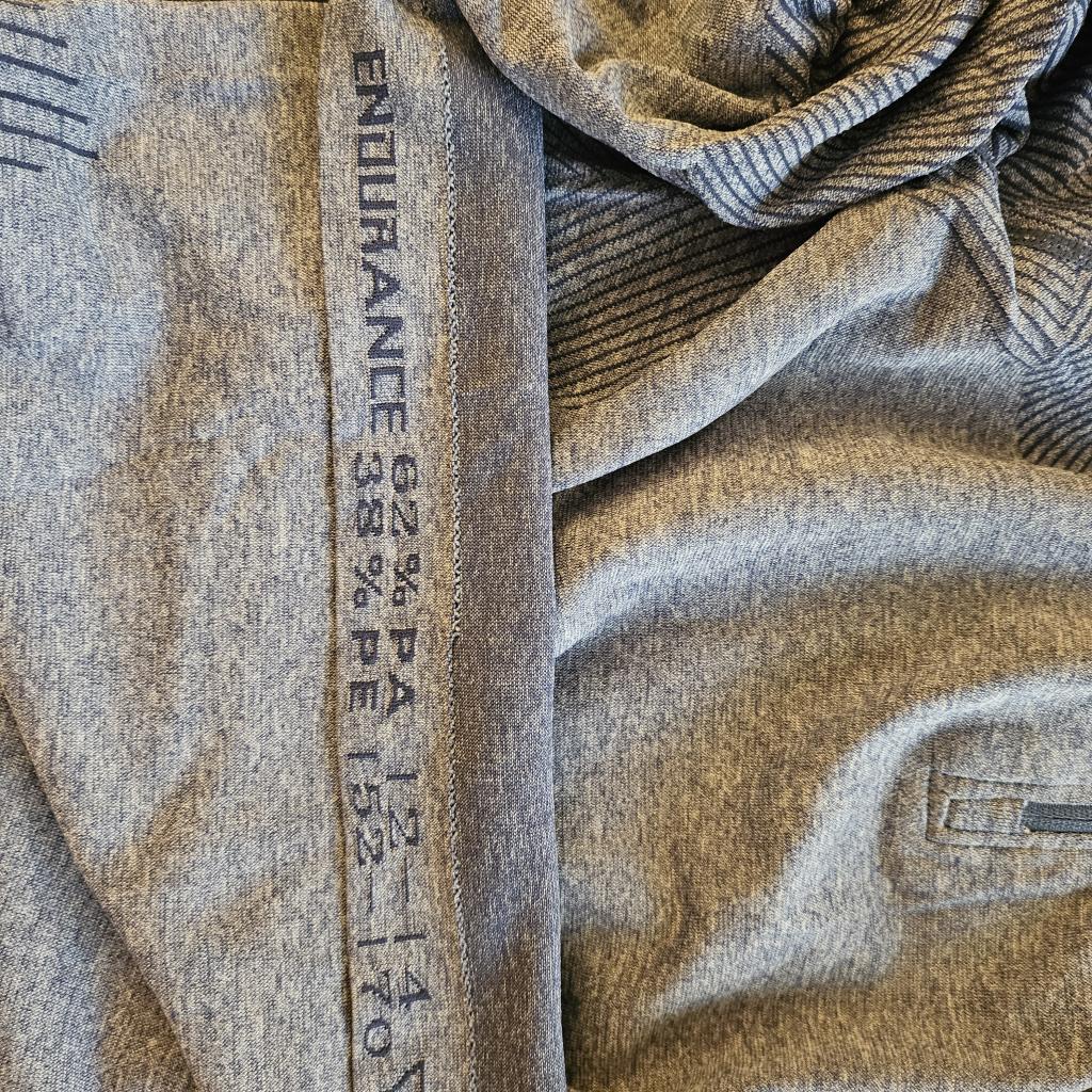 Endurance bluse