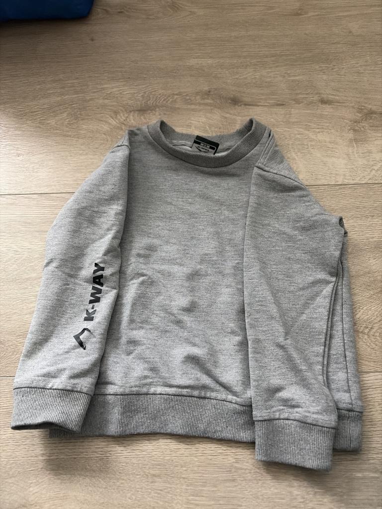 Grå K-Way sweatshirt