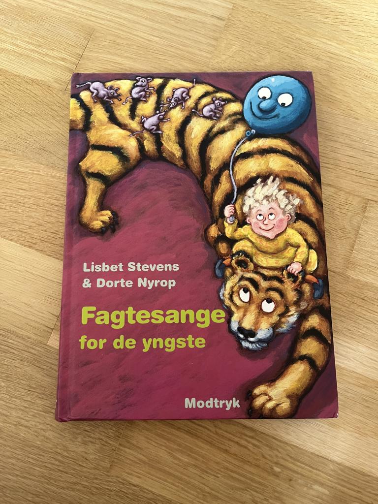 Bog med Fagtesange
