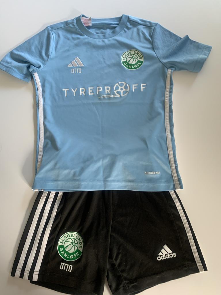 Adidas sportstøj sæt