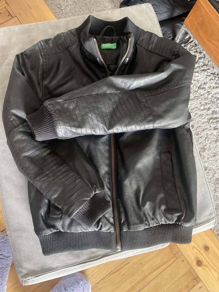 Benetton jakke 140