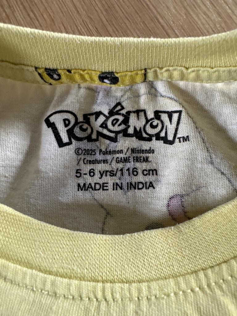 Pokémon T-shirt 110/116