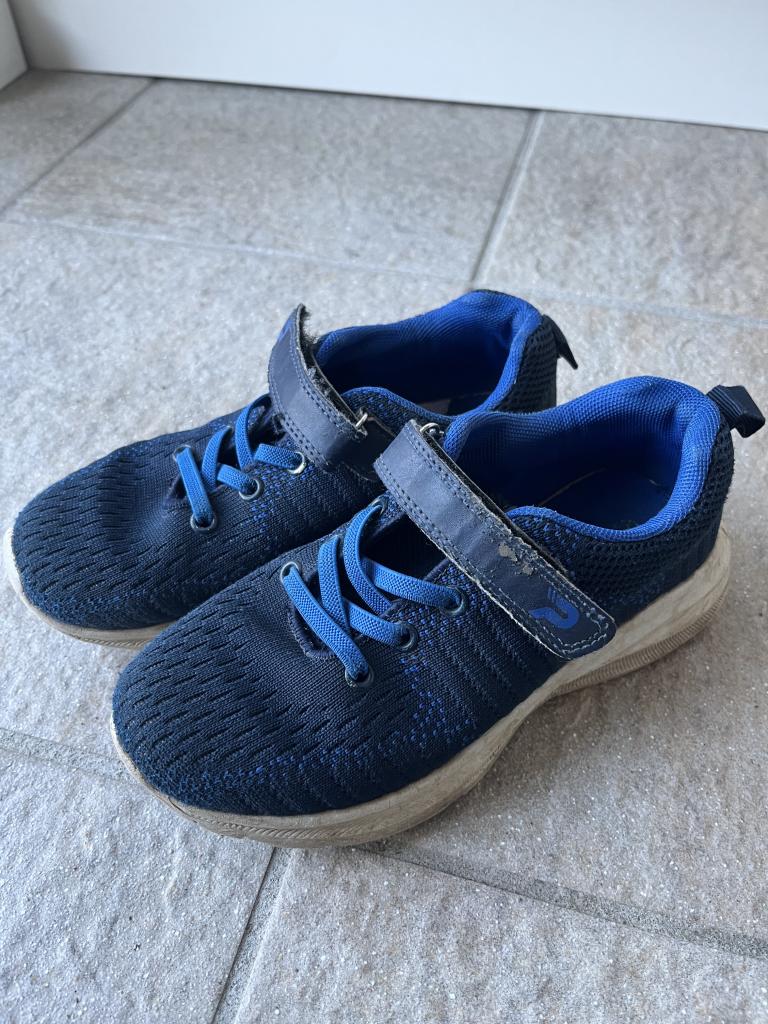 Blå sneakers str 32