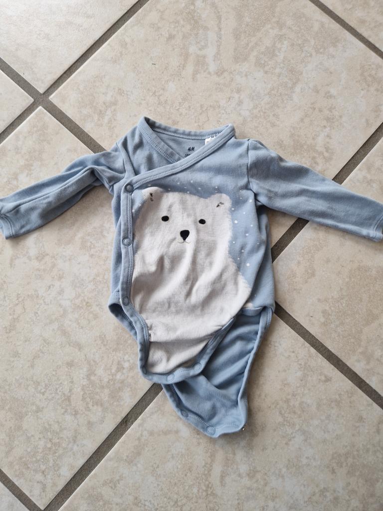 H&M. Body isbjørn. 62