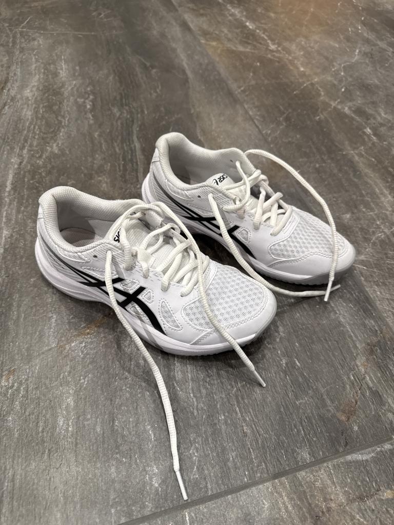 Asics indendørs sko 35,5